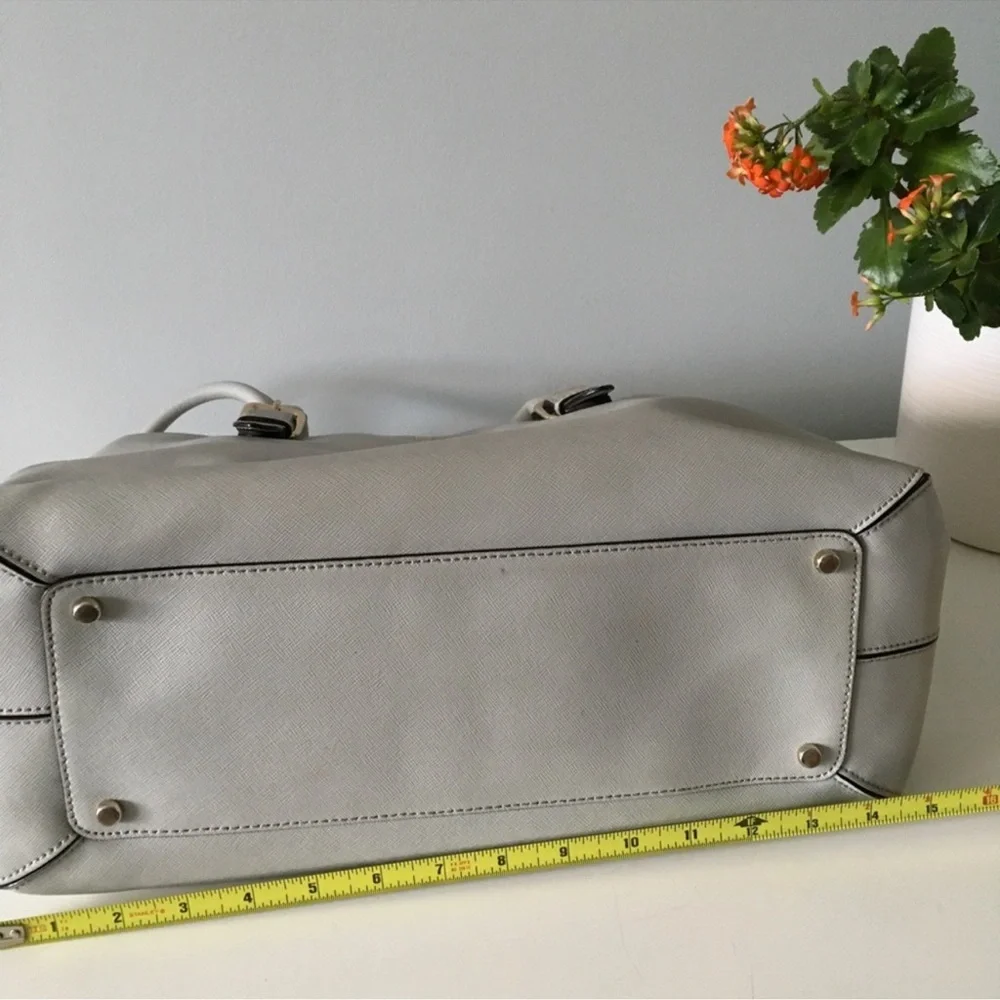 Kate Spade Cove Street Ariel Cliff Grey Silver Trim Tote Bag - Picture 10 of 12